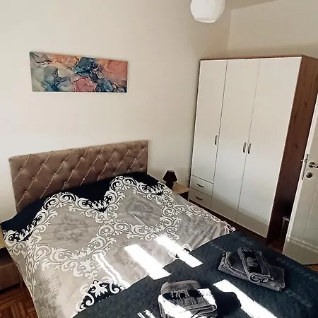 Apartman Agape 1 *